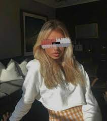 pin by fadwa mohammed on i don t know in 2021 bad girl aesthetic cute couples kissing aesthetic girl
