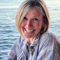 Sandra Dunnigan's Instagram, Twitter & Facebook