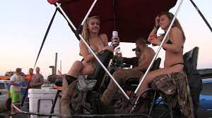 verse 1 i'm meetin' my buddies out on the lake we're headed out to a special place we love that just a few folks know there's no signin' up, no monthly dues take your johnson, your mercury or your evinrude an' fire it up meet us out at party cove come on in the. Best Party In The South Redneck Yacht Club Youtube