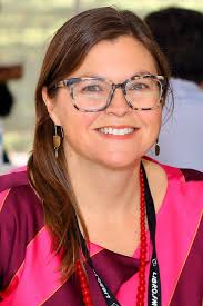 Karen Thompson Walker - Wikipedia