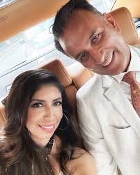 Cheers to #weddingseason 🥂 And so it begins! I have 3 weddings I'm  attending this summer and I'm so excited! I love, love ❤️ Cheers to  Catherine & David! 👰🏻🤵‍♂️ How many