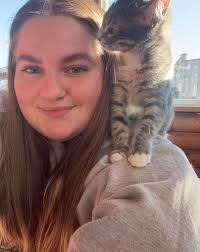 Please help us wish a happy belated birthday to our wonderful employee  Avery! Her dedication and hard work cannot go unnoticed!! She has helped so  many guests find their purrfect forever kitty