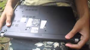 Seperti pada ulasan di bawah ini, jaka akan membagi dua lini laptop acer. Cara Membuka Baterai Laptop Acer Youtube