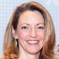 Lisa Vella's Instagram, Twitter & Facebook