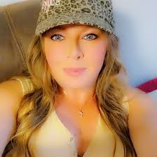 Any recommendations for a good eye doctor in the area?