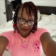 He jumped right at a wild bear 😱