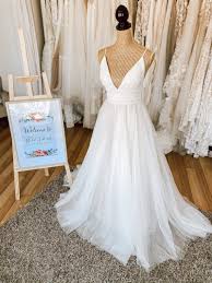 Unique Bridal Collection Coco New Wedding Dress In 2020 New Wedding Dresses Second Hand Wedding Dresses Bridal Collection