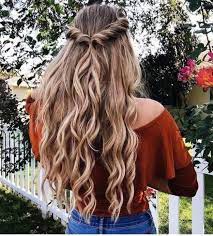 13 Cute Super Bowl Hairstyles Society19 Middle Hair Medium Hair Styles Easy Hairstyles