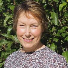 Vicki Rutter's Instagram, Twitter & Facebook