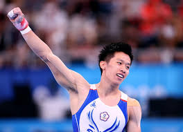 ▶2019 年在夏季世界大學運動會鞍馬項目決賽以 15.400 分奪下金牌 ▶2019 年世界競技體操錦標賽鞍馬項目決. 5qhwem Ih5n5qm