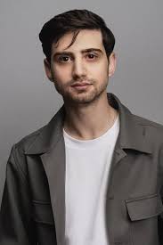 Place of birth Matching "kansas city, kansas, usa" (Sorted by Birth date  Descending)