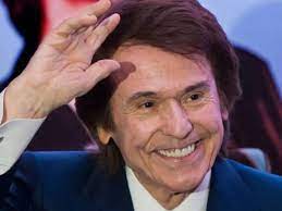¿Cuál es el estado de salud del cantante español Raphael?