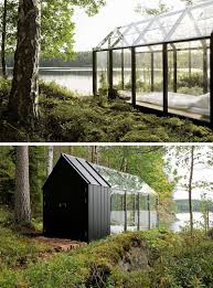 This Glass Enclosed Bedroom Beside A Lake Also Functions As A Greenhouse Gewachshaus Gewachs Architektur Haus Design