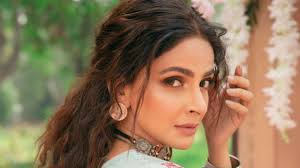 However, after abhishek varman's film kalank, the stunning diva's current rank is no.2. Never Met Azeem Khan In My Life Hindi Medium Actor Saba Qamar Calls Off Marriage Makes Shocking Revelations
