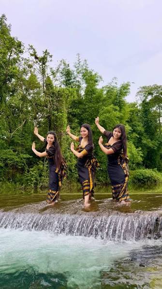 Bodo Traditional Dance! KHERAI DANCE #BODO #KHERAI #BTAD #satsang
