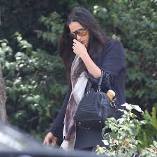 Check spelling or type a new query. Demi Moore Die Beine Verraten Ihr Wahres Alter Bunte De
