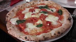 Braceria pizzeria da matteo ⭐ , italia, putignano, via 4 novembre, 6: Salvatore Di Matteo Le Gourmet Arriva A Roma La Vera Pizza Napoletana Luca Sessa