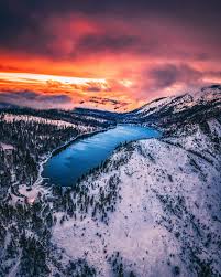 Fed by numerous small streams, it is drained by the truckee river to pyramid lake, nevada, about 60 miles (100 km) lake tahoe, northern sierra nevada, u.s. Lake Tahoe On The Border Of California And Nevada Aerial Scenery Lake Tahoe