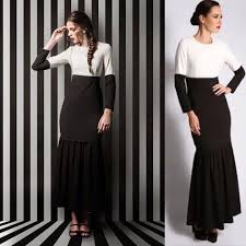Nora sekali lagi dikritik netizen apabila baju rayanya pada tahun ini dikecam tidak sopan apabila 'membelanjakan' sebahagian kakinya kepada umum. Nora Danish Teratai Baju Kurung Women S Fashion Muslimah Fashion Baju Kurung Sets On Carousell