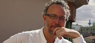 Miguel Jara: “Ha habido un daño premeditado a la sanidad pública para que  la gente se vaya a los seguros privados”