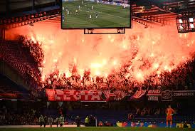 This photo of Legia Warsaw fans away at Chelsea making quite an atmosphere  at Stamford Bridge. 📸