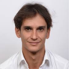 Très heureux et fier d'avoir remporté le prix du Technodroit ce lundi avec  notre projet « MyLegal » réalisé dans le cadre du DU transformation du  droit. Un très grand bravo à