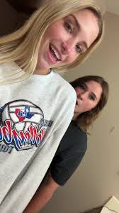 Elizabeth Orth's Instagram, Twitter & Facebook