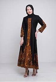 Model gamis terbaru untuk anak muda ini variasinya adanya desain kaftan yang sangat simple, bahkan ketika digunakan terlihat menyatu. 50 Model Gamis Batik Terbaru 2020 Elegan Kekinian Dan Simple