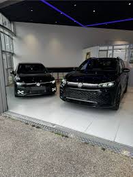 Dylan MARINI sur LinkedIn : #livraison #volkswagen #golfgti #tiguanhybride  #fullblack…