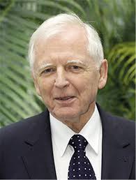 Von 1983 bis 2003 war er vorsitzender und wissenschaftliches mitglied des stiftungsvorstandes des deutschen krebsforschungszentrums. Krebsforscher Zur Hausen In Der Hall Of Fame