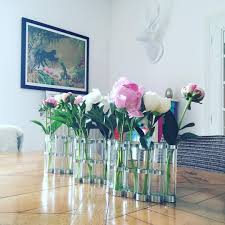 V A S E D A V R I L B Y Tsetse Associees Bon Samedi Design Designer Vasedavril Decoration Cardindesi House Styles Design House Design