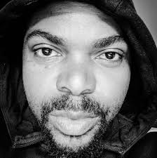 Cars with flashing brake lights for aggressive braking?