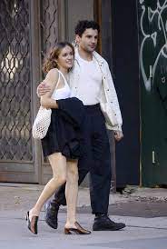 Olivia cooke's father is john cooke. Olivia Cooke And Christopher Abbott Dating Gossip News Photos