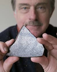 Nu beskriver tony irving sitt beteende i tv4:s populära program för vuxenmobbning. Uw S Tony Irving Is The Go To Man In The Red Hot World Of Meteorites The Seattle Times