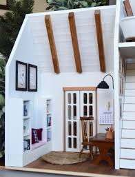 Mini Adventures Co Designer Dollhouses Decor Tutorials Dollhousefurniture Mini Adventures C Modern Dollhouse Furniture Doll House Plans Dollhouse Design
