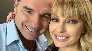 Sito ufficiale di manila nazzaro | miss italia 1999, conduttrice tv & radiofonica, modella e attrice. Temptation Island Manila Nazzaro Attaccata Dall Ex