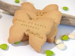 Les Nouvelles Formes De Biscuits Sables Personnalises Biscuits Sables Sables Biscuit Personnalise