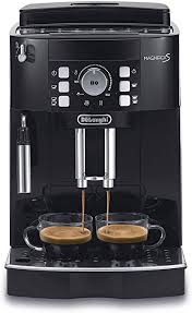 De'longhi magnifica s smart is the newest and most updated version of one of the de'longhi's favourite fully automatic coffee machines. Amazon Com Delonghi Super Automatic Espresso Coffee Machine With An Adjustable Grinder Manual Cappuccino Maker For Brewing Espresso Cappuccino Latte Ecam21117b Magnificas Kitchen Dining
