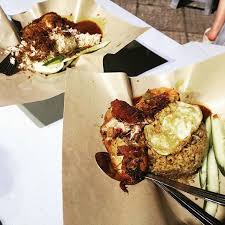 Nasi lemak kukus goreng by chef fauzey @ jln othman bus station, petaling. Nasi Lemak Goreng Sedap Unik Oleh Chef Fauzey Hanya Di Pj Old Town