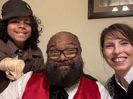 Desmond Dickerson's Instagram, Twitter & Facebook