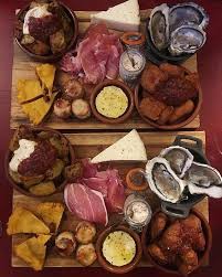 Ce Soir Cest Miam Miam Chez Glougloubaravins Avec Les Huitres Hmigliore34 Et Tapas A Gogo Glouglou Bar A Vins Montpellier 34 Baravin Glo