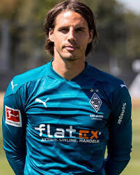Dezember 1988 in morges, kanton waadt) ist ein schweizer fussballtorhüter. Yann Sommer Vfl Borussia Vfl Borussia Monchengladbach Borussia Monchengladbach