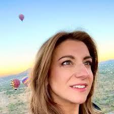 Bearington Grizwald The Golden Retriever: Hand-Sewn 7.5” Stuffed Golden  Retriever Puppy with Red Scarf, Ultra-Soft Fur and Premium Fill; Great Gift  or Holiday Stocking Stuffer for Kids of All Ages : Buy