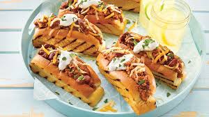 Chili Dog Recettes Iga Haricots Rouges Fromage Coriandre Chili Dogs Recipes Food
