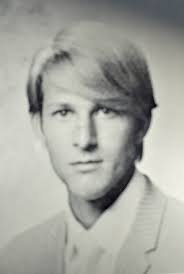 William Knox CHS '71 Big brother Bill passed away August 2018 from  pancreatic cancer. He left behind a huge family including sons and  grandchildren.