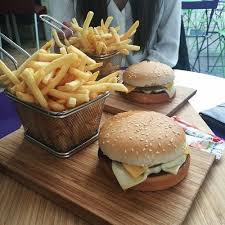 X Hamburger Food Tasty Healthy Hamburgers Ingredients Recipes Kitchen Tools Ticket Alimentacao Receitas Petiscos