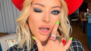 În timp ce ea se numără printre cele mai cunoscute artiste din ce a spus delia despre relația celor doi. Delia Matache A Dat 3 Milioane De Euro Pe Un Penthouse In BucureÈ™ti LocuinÈ›a De 575 Metri PÄƒtraÈ›i OcupÄƒ DouÄƒ Etaje Stirile Kanal D