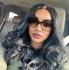 Another year around the sun, and this one has been all about growth and  gratitude. 🎂🙏🏽 ✨ After over 10 years of selling hair, I finally took the  leap and launched Imaginations