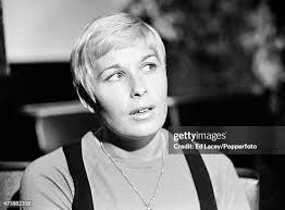 161 Mary Bignal Rand Photos & High Res Pictures