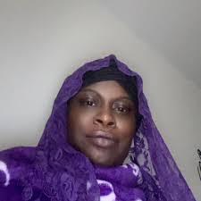 Mindy Cross's Instagram, Twitter & Facebook